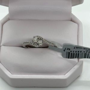 Diamond Ring 1/4 ct Sterling Silver Setting Size 7